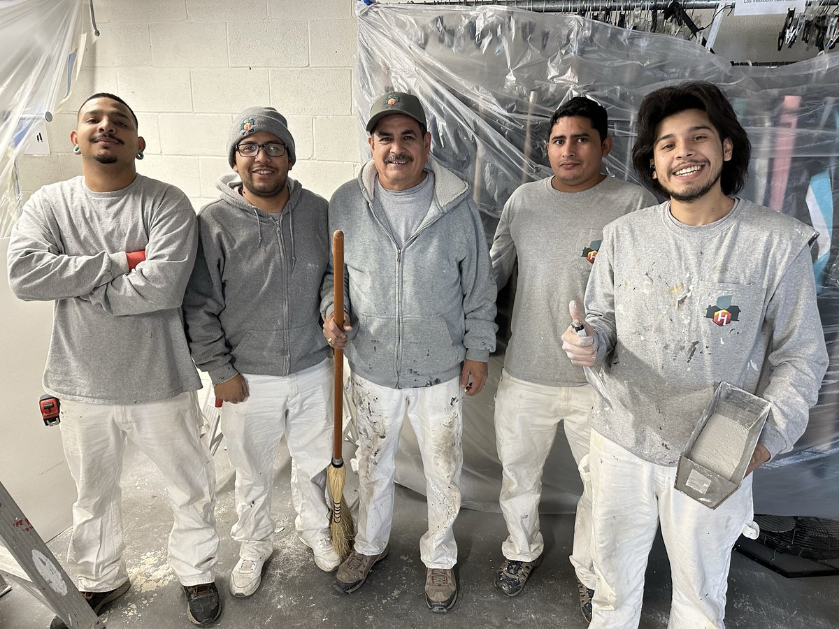 FRM_mission's tweet photo. We are so grateful for pro Bono work! Thanks to @HoffmansPainting for your work in our facilities!
#frederickmd #frederickmaryland #frederickcounty #downtownfrederick #frederickcommunity #givingback #giveback #community #servingthecommunity #helpushelpthem #helpothers #dogood https://t.co/UVC1PfhYd9