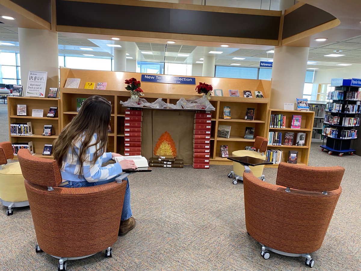 ulethlibrary's tweet photo. It's cold outside! Come to the library and warm yourself by our fireplace! #ULeth #ULethbridgeLibrary #ULethLibrary https://t.co/zXNFk5lTVU
