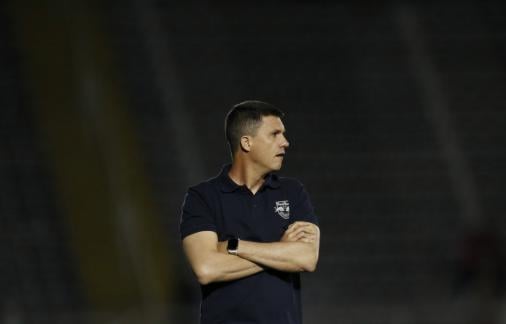 lance_vasco's tweet photo. Novo técnico do Vasco: Maurício Barbieri deve acertar com o clube https://t.co/PIpmBVjKLp https://t.co/aVq05CLRQW