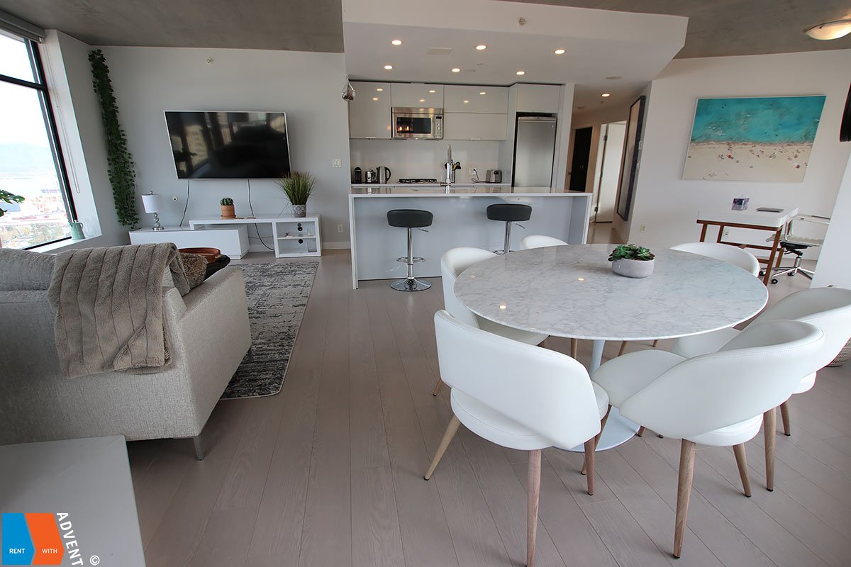 vadapmanagement's tweet photo. Just listed for rent with ADVENT! Woodwards W43 32nd Floor Luxury Apartment Rental in Gastown With Panoramic Views!

https://t.co/32APYHQvM3

#woodwards
#gastown
#vancouver
#forrent
#luxuryapartment
#furnishedrental
#furnishedaccommodation
#propertymanagement
#rentwithadvent https://t.co/YeX1iZ3PEw