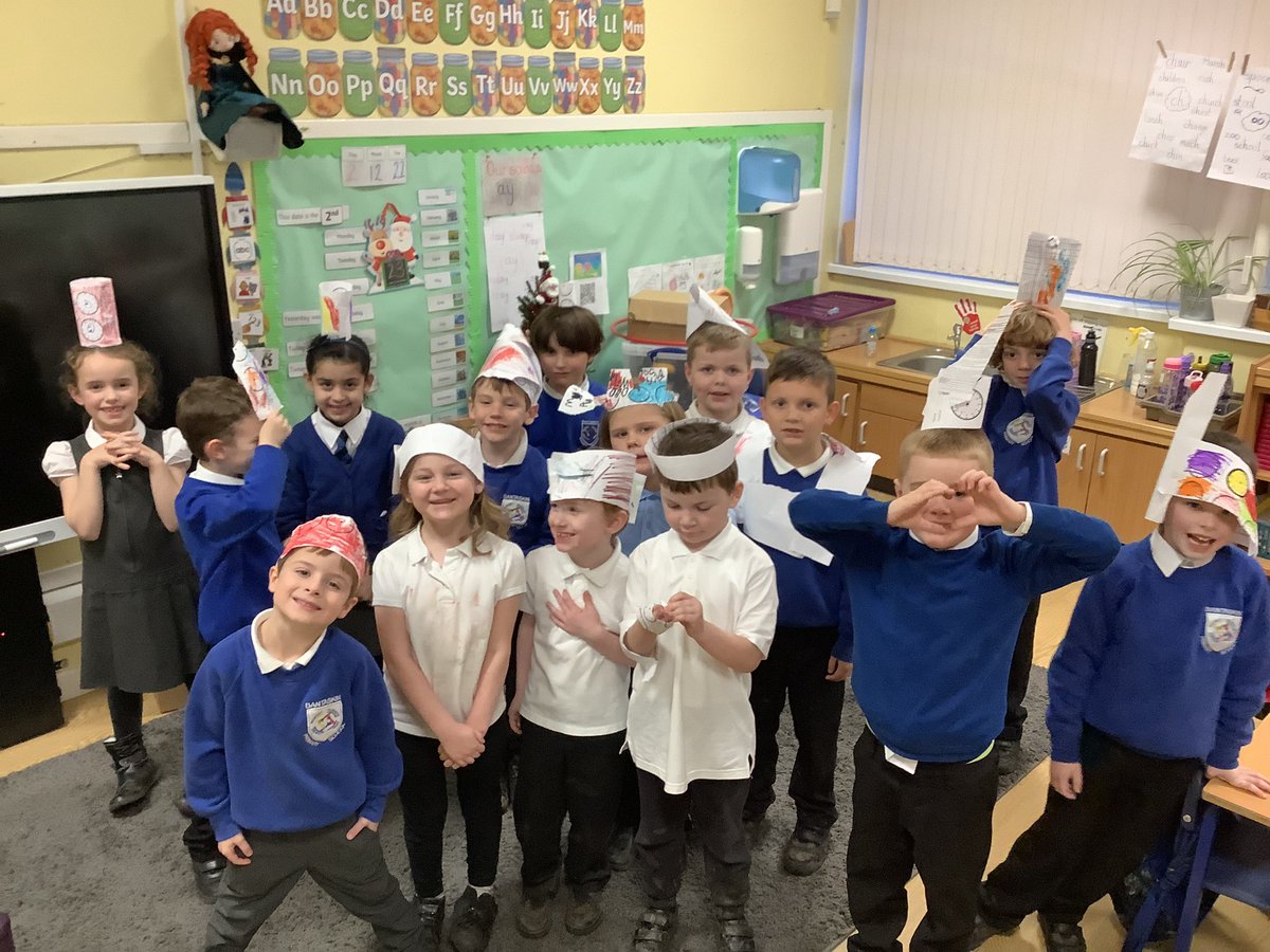 Mrs Mitchell tweet media