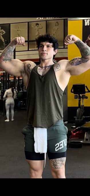 Meaty https://t.co/n0L6N9sWM4