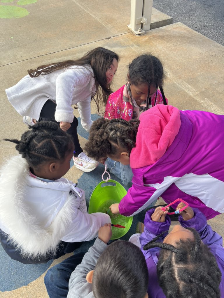 christinapike18's tweet photo. Geometry, Bubbles, and Giggles. Ms. Greene and Ms. Woodard’s class tried different shaped bubble wands to see what shape the bubbles make! #youbelonginhenry #bettertogether #makingmathhandson https://t.co/Qrjh99EyZv