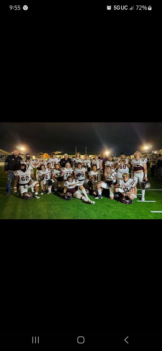 AshLamb7's tweet photo. What an amazing group of young men . I've watched almost every game they have played since 3rd grade. I'm so honored my daughter shared memories with you the last 2 years , thank you for showing my son's how your supposed to compete in a CLASSY way great season to some good kids https://t.co/7AGQmcM3tE