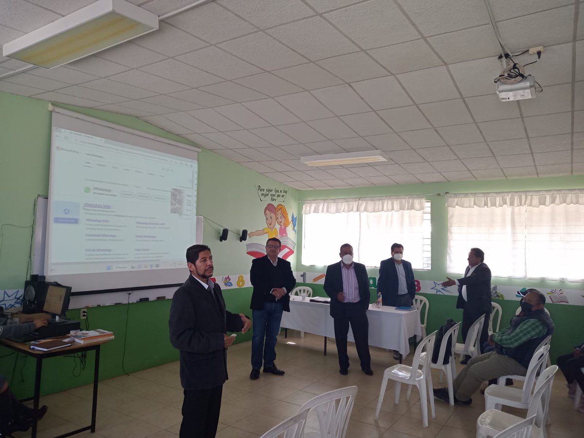 dgfeseph's tweet photo. La Subdirección de #AtenciónAPadresDeFamilia brinda asesoría a las Asociaciones de Padres de Familia sobre sus funciones, atribuciones y manejo de los documentos administrativos, en 17 planteles educativos de la zona escolar No.26 #PrimariaGeneral #TezontepecDeAldama #DGFE #SEPH https://t.co/Hy8U4IvWcQ