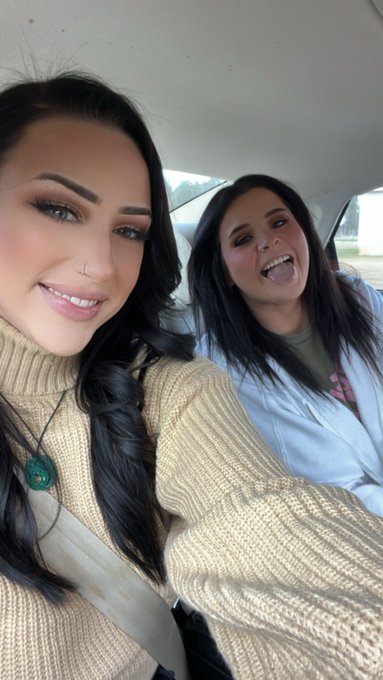 The Hannah&rsquo;s are on the move https://t.co/iTaBPPh7YI