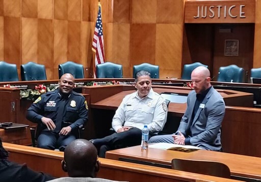 LeadershipHoust's tweet photo. #LeadershipHouston Class XLI takes on City Hall! This morning fellows heard an update on the State of Texas, the roles of city vs. county, our budget, and how to keep our community safe. Thank you to all our wonderful speakers for joining us! #LH41 https://t.co/STXRBDQpll
