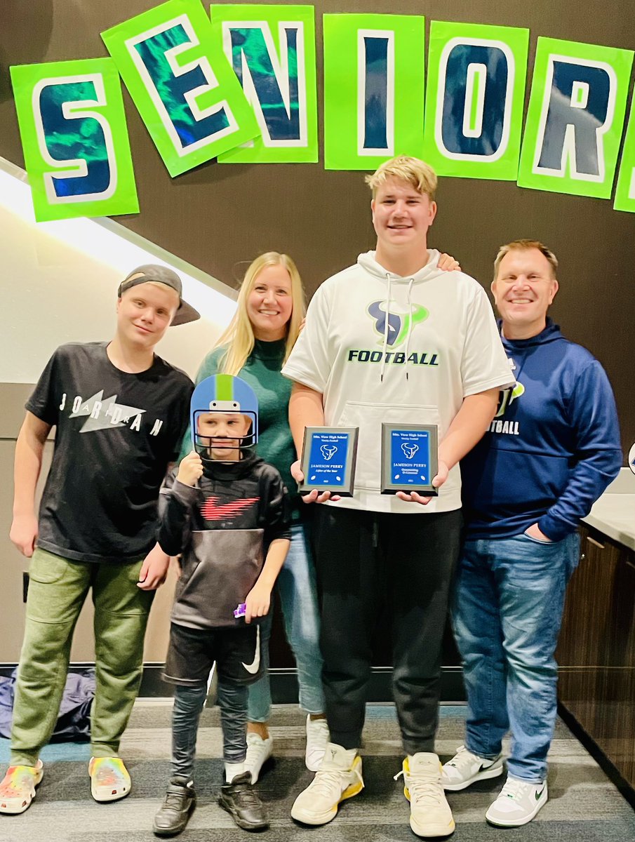 POST SEASON AWARDS! 
Outstanding OLINE man 
Lifter of the year
Academic all SIC
ALL SIC OLINE 
Thanks to all my Parents, coaches and teammates that helped me achieve my goals!
@CoachCMacMVHS <a href="/CoachBComptonMV/">Brian Compton</a>