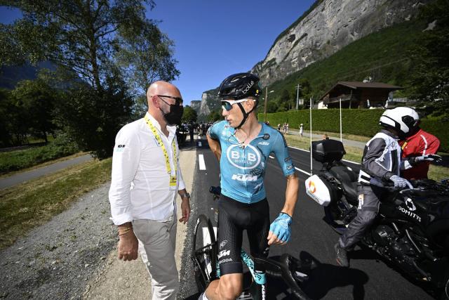 lequipe's tweet photo. Selon Ouest-France et le Télégramme, Jérôme Pineau aurait annoncé à ses coureurs qu'ils étaient libres de trouver une nouvelle équipe pour l'année prochaine https://t.co/Z7XdAu25Mw https://t.co/rulX0778q4