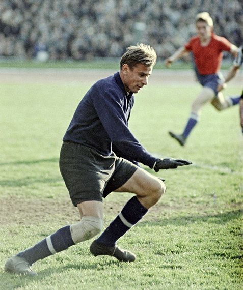 fussballgeekz's tweet photo. The Black Spider #CCCP #USSR #USSdR @SovietUnion https://t.co/v5hCrr8Vn8