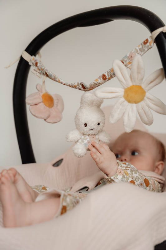 JpFreeBirds's tweet photo. /
夢のダッチコラボ!!
\
#miffy x #LittleDutch 初コラボ♪
ベビー関連アイテムが発売となりました!
これからベビーちゃんをお迎え予定のママは大注目のラインナップとなっていますよ♪
▼商品ページ
https://t.co/LvCOIDhHLP
#ミッフィー
#リトルダッチ https://t.co/Vg1a2ebWMp