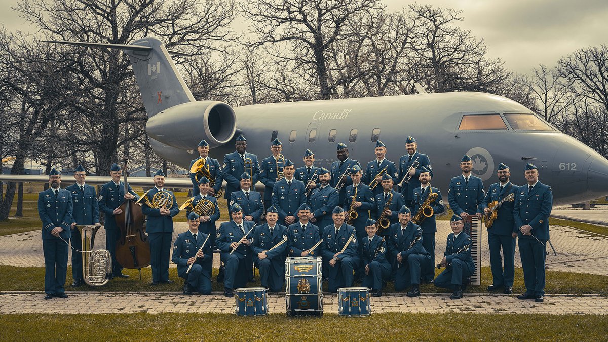 UnitedWayWpg's tweet image. Enjoy the most wonderful time of the year with a FREE holiday concert TONIGHT at 7:30pm with the @RCAF_ARC Band! 

If you can’t make the in-person event, catch the live stream on Facebook.

facebook.com/unitedwaywinni…