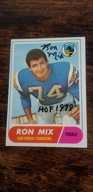 metoollica's tweet photo. #ttm return from #NFL #football Hall of Fame lineman, Ron Mix. read about it using this link;
https://t.co/OETF7Xwdxc
#SanDiego #LosAngeles #ttmsuccess #ttmautograph #blog #blogger #ttmreturn #autographs https://t.co/GrbCpYPWLC