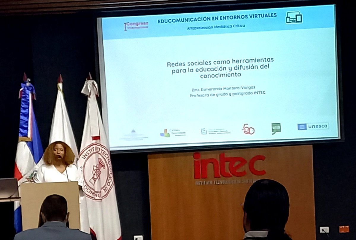 jael_alevante's tweet photo. La selección de la red social para usarla como herramienta educacional debe ser en función de las posibilidades de los objetivos y naturaleza de la asignatura. Gracias profe @emonterovargas por tan relevante conferencia. 
@MESCYTRD 
@intecrd 
@UNED 
@RandyBau https://t.co/bASGqj76S3