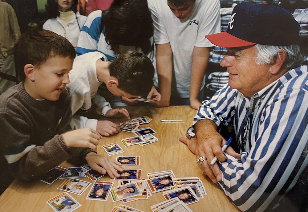 The passing of Williamston, NC native and Hall of Fame pitcher Gaylord Perry had us looking for images. Here's one by @BiarOrrell623 in our Durham Herald Co. Newspaper collection. Will you be going through your baseball cards looking for Gaylord Perrys?
go.unc.edu/P0105