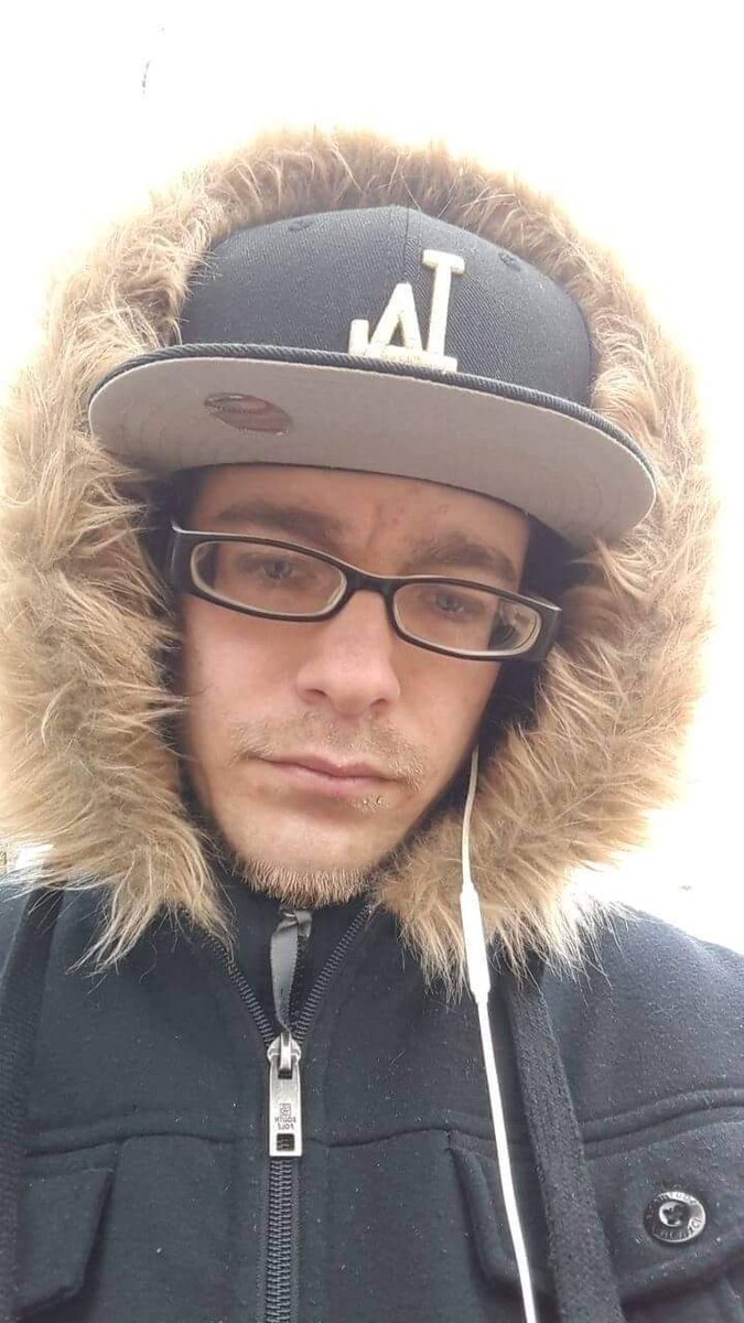 JakeRoland27's tweet photo. I am going live on fan base who wants to come and join me DM me https://t.co/1pFNUcyZKm