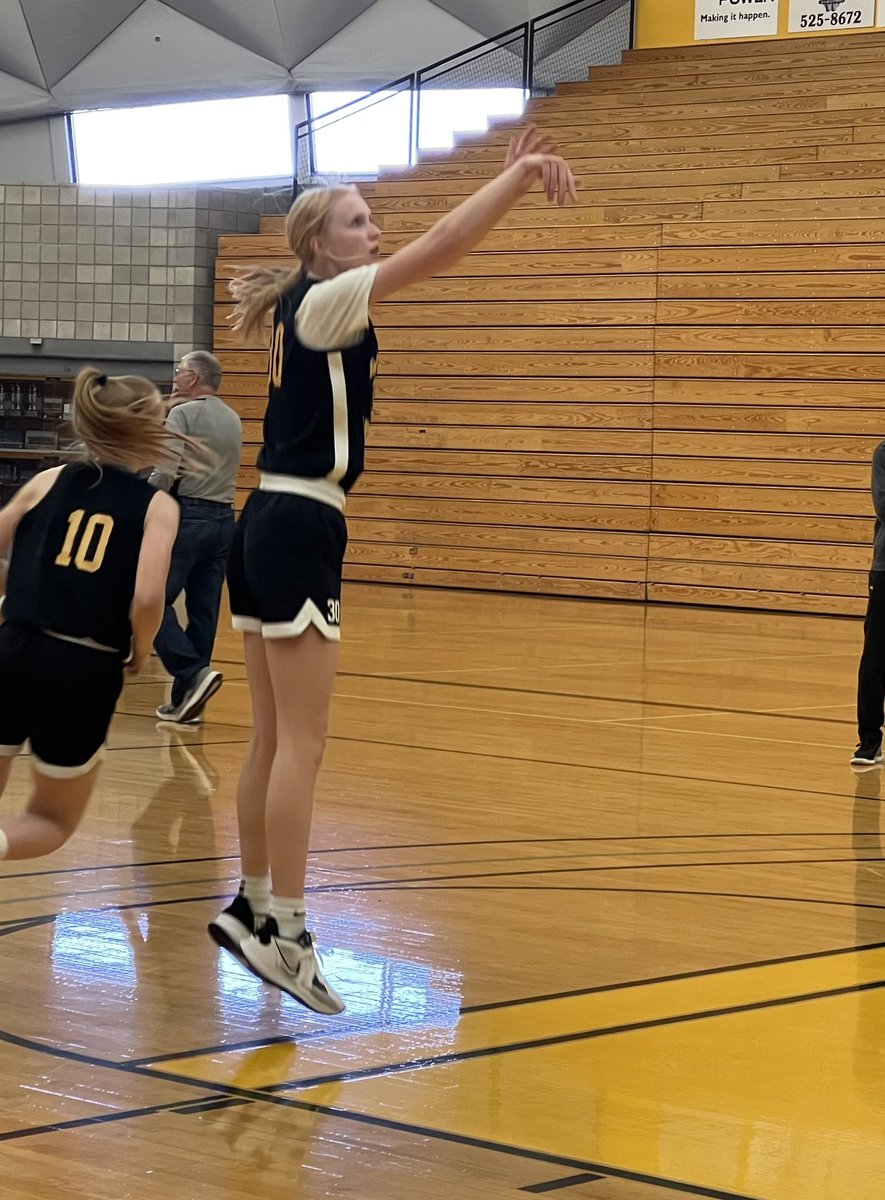 WWCC WBB tweet media