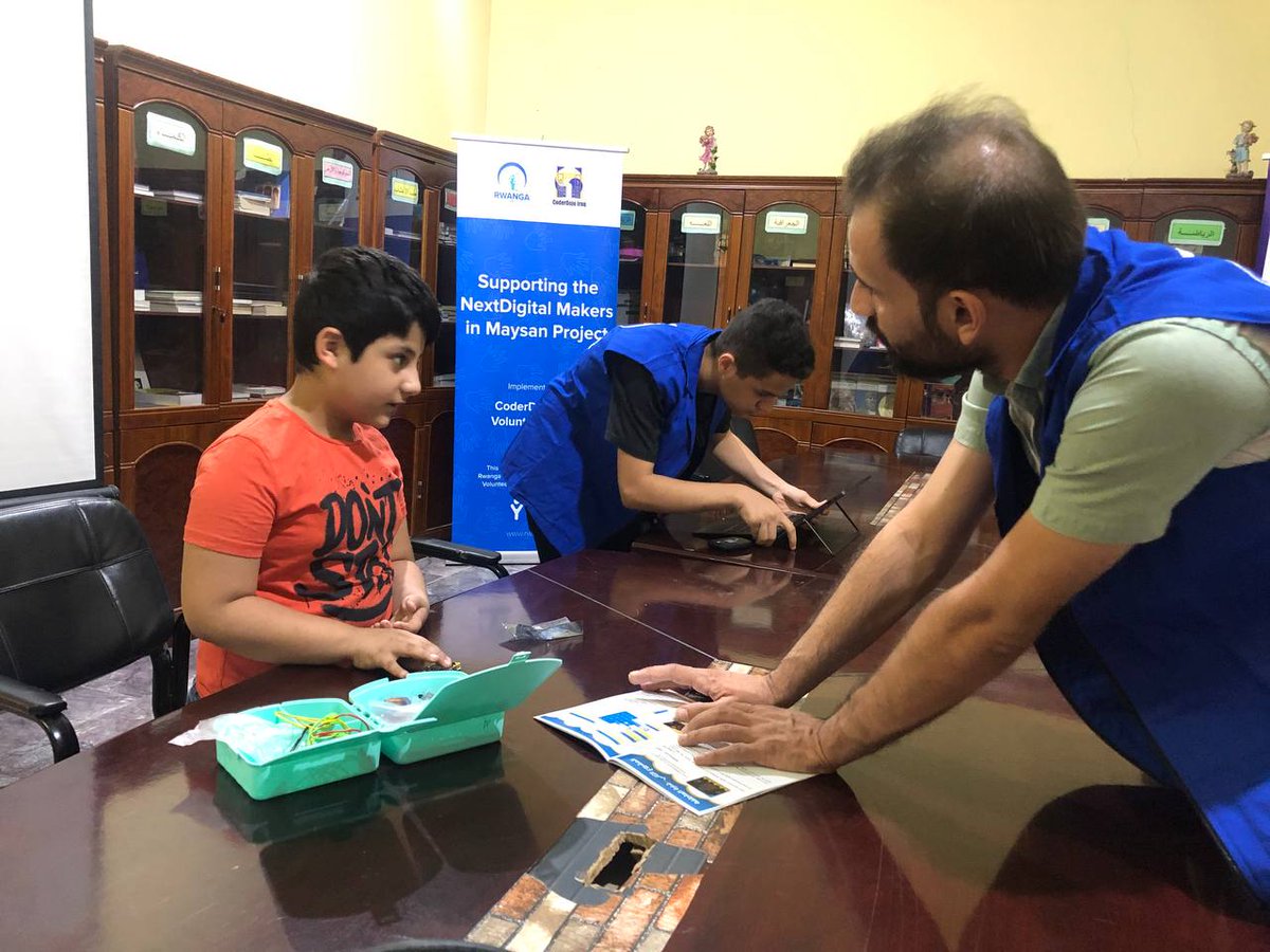 RwangaFdn's tweet image. (CoderDojo Iraq) Volunteer Group conducted (Supporting the Next Digital Makers in Maysan) Project
The group consists of (8) volunteers, this project aimed to provide access to technology for underprivileged communities. By implementing (micro:bit) which is a pocket-sized_