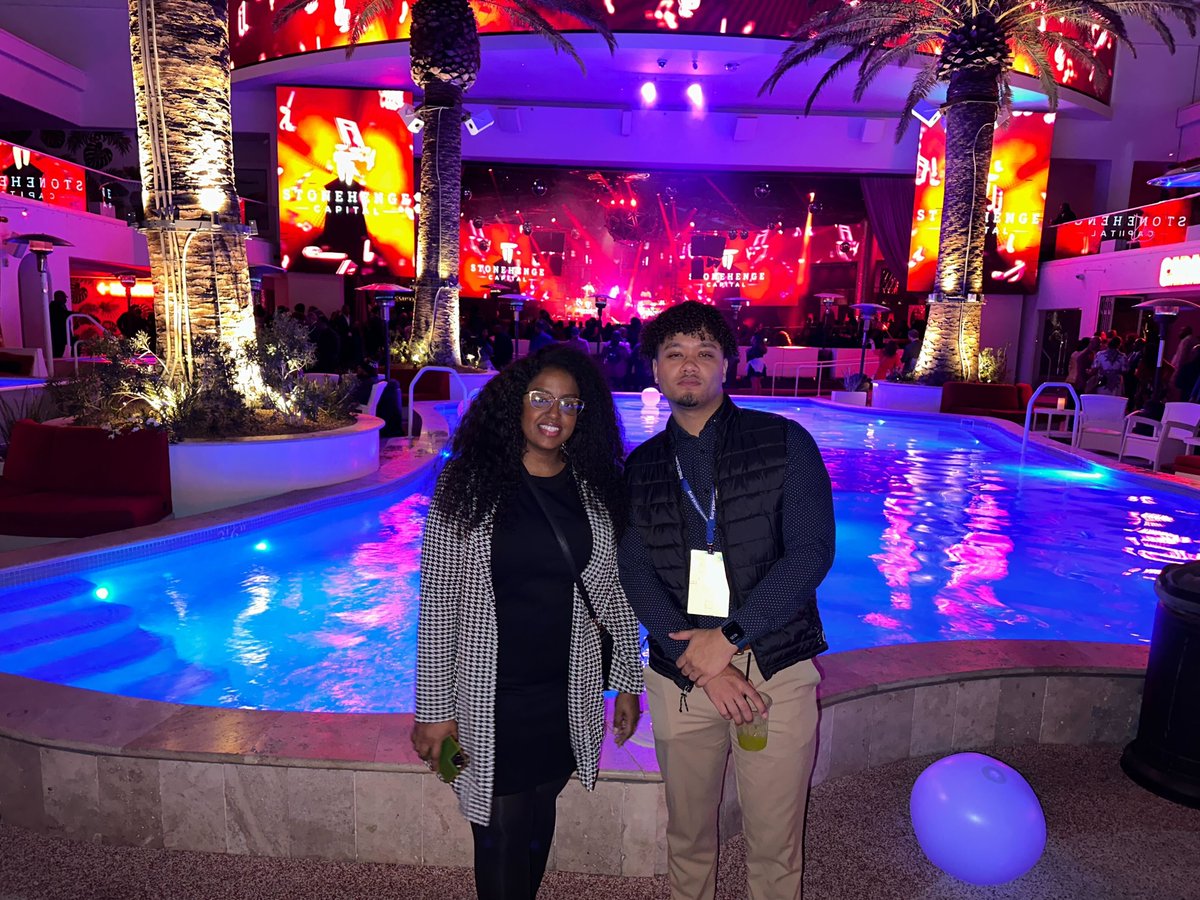 pluralpolicy's tweet image. A few updates from the @Civic_Eagle crew at the 46th ALC of the #NBCSL in #LasVegas:

1. Kieron talking to Reps. Deon Teddler (SC) and Daryl Campbell (FL).

2. The MN legislative delegation at the quad caucus happy hour.

3. Wintana and Kieron represent at Nevada state night.