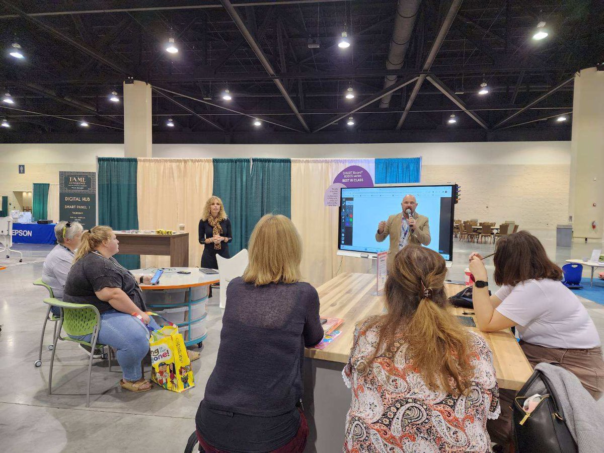 Toni Lipscher tweet media