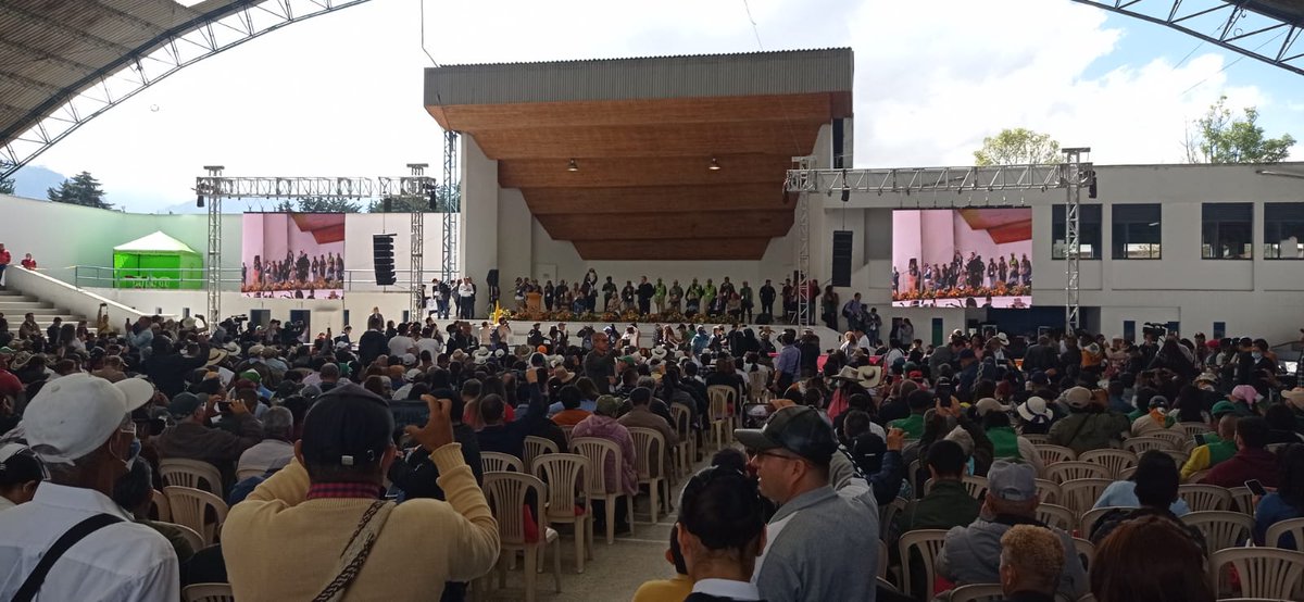 comosoc's tweet photo. #ConvenciónCampesina Con mística y espiritualidad, inició la Convención Nacional Campesina con la participación de más de 2000 delegados y delegadas de todo el país. #Comosoc presente! https://t.co/7XMImv2EG8
