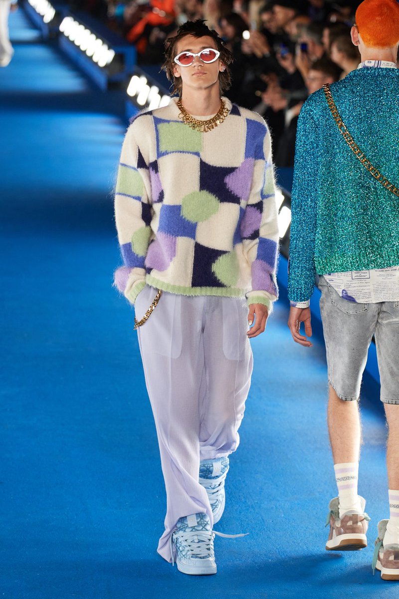 whatsehunwears's tweet photo. 221202 SEHUN x DIOR TEARS

@Dior - Look 16 of #DiorERL Collection
(Collection is set to release in January 2023)

#DiorSpring23 #DiorTears #DiorMenFall #SEHUN #whatsehunwears https://t.co/lg4Sa2kVWo