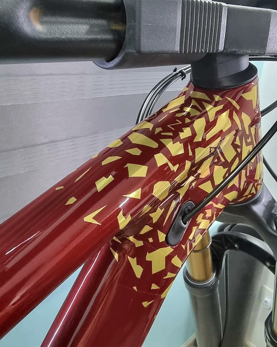 invisiFRAME's tweet photo. Here is our #FrameFriday choice 😍
-
A brand new 2022 Orbea Oiz Pro TR Carbon fitted by Sticko 👏
-
#invisiFRAME #PPF #AlwaysUseProtection #YouRideItWeProtectIt #BikeShop #frameprotection #orbea https://t.co/kJfC8F3tzb