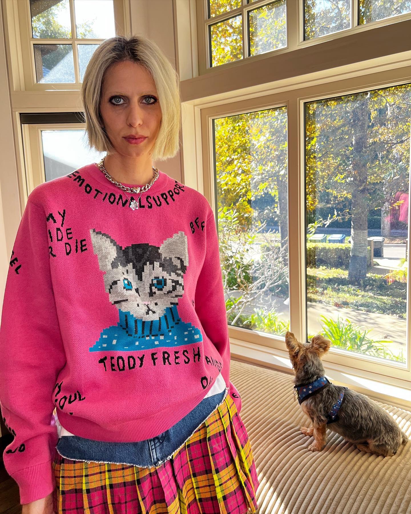 Hila klein cheap sweatshirt