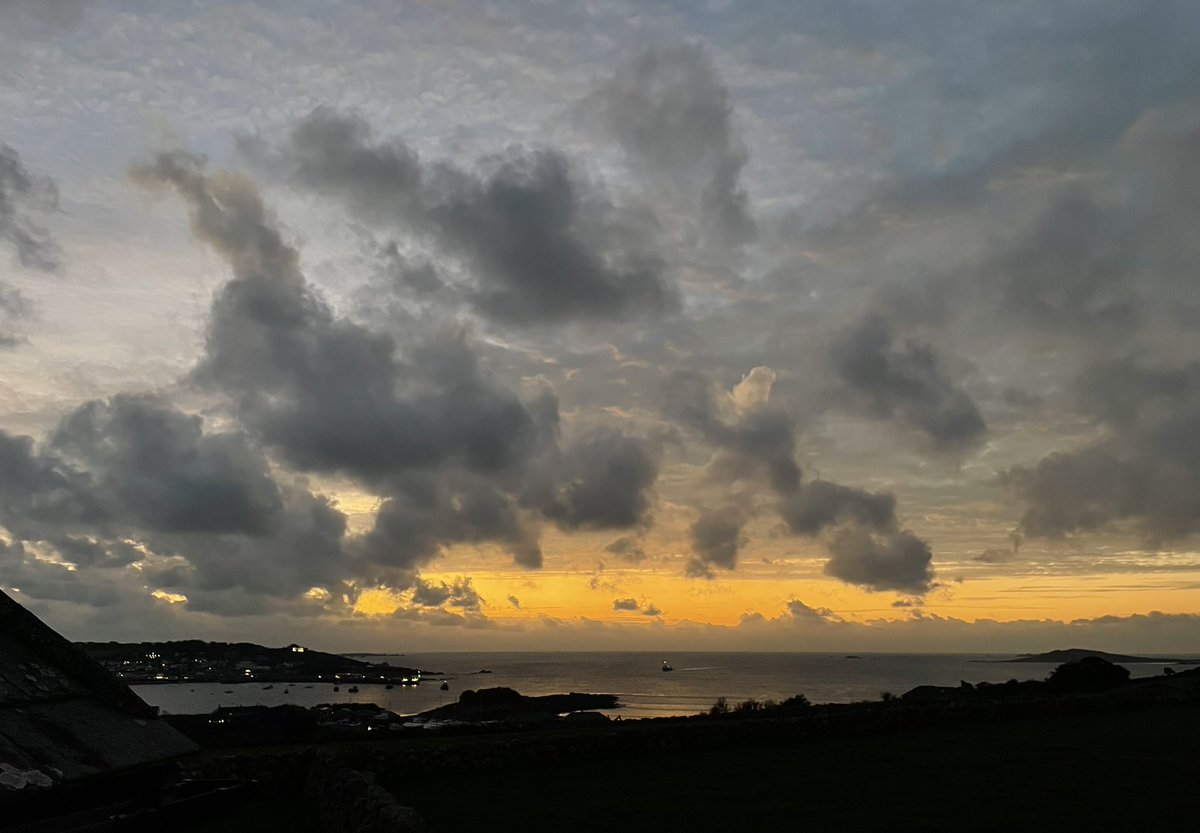 An amazing sky today and the arrival of the Gry with our supplies at dusk