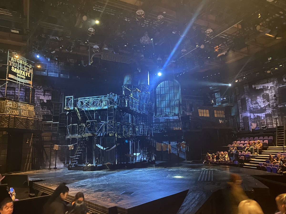 LeanneFox94's tweet photo. Brooklyns here! After so long of waiting for @newsies_uk to arrive it’s finally time! https://t.co/2uetJENMaR