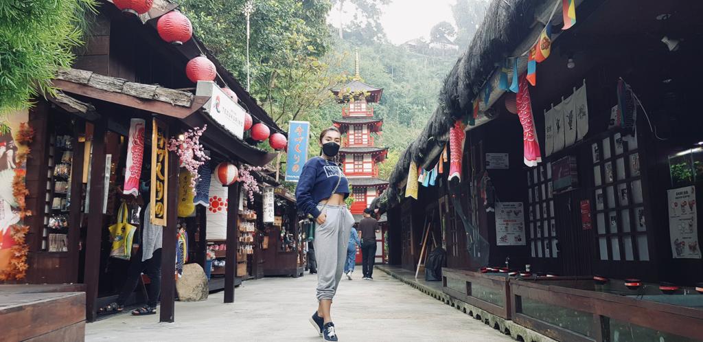 The sudden nostalgic feeling. what a place to remember😘