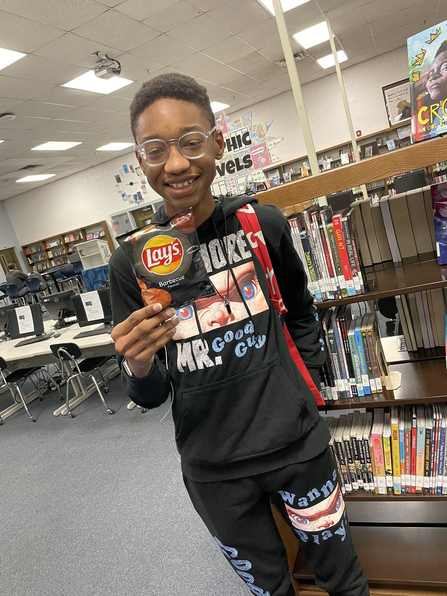 LaVergneLibrary's tweet image. Estimation Jar Winners @LHSintheNews #librariescount