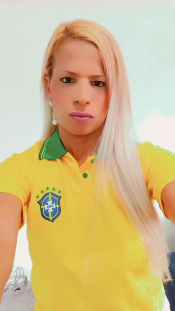 GlauceMonique's tweet photo. Mostra sua força Brasil!!!! 🇧🇷🇧🇷🇧🇷🇧🇷⚽️⚽️⚽️⚽️ #Copadomundo #CopaCatar #Copa2022 #Brasil #Brasileira #Ataçaénossa #Seremoscampeões #EssaCopaénossa #BrasilnaCopa #BrasilxCamarões #SportTv https://t.co/EqE7rwE0dr
