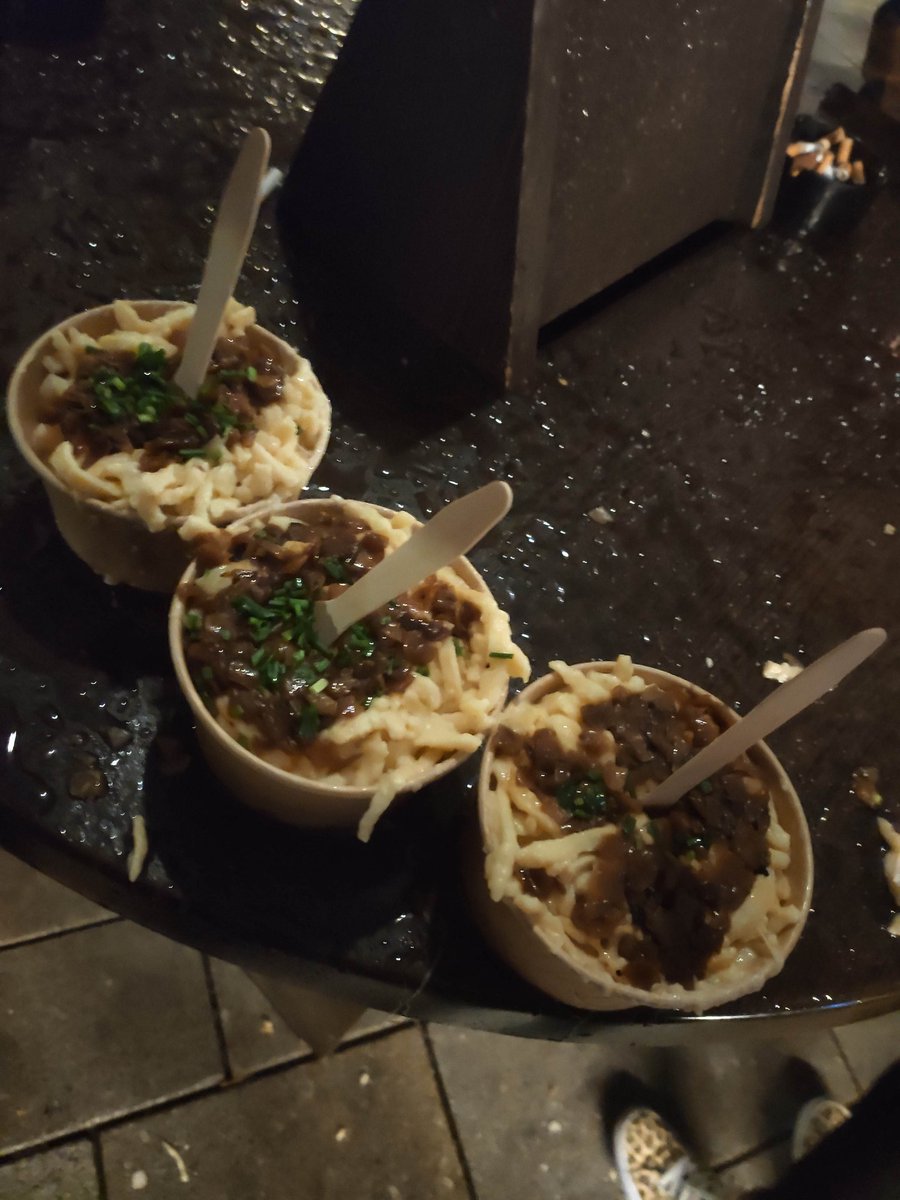 François tweet media