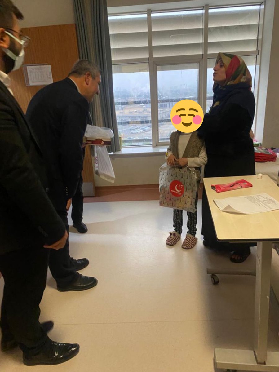 Şanlıurfa İl Gençlik Kolları olarak
<a href="/urfaSaadett/">Saadet Şanlıurfa</a> il teşkilat başkanımız 
Sn.İbrahim Halil Çiçek,İl Gençlik Kolları başkanı @mucahidakbas63 ile birlikte Ş.urfa Eğt ve Araştırma hastanesinde tedavi gören çocukları ziyaret ettik.
<a href="/Sanliurfaeahh/">Şanlıurfa Eğitim ve Araştırma Hastanesi</a> <a href="/gencsaadet/">Genç Saadet</a> 
<a href="/akadirkaraduman/">Abdulkadir KARADUMAN</a>