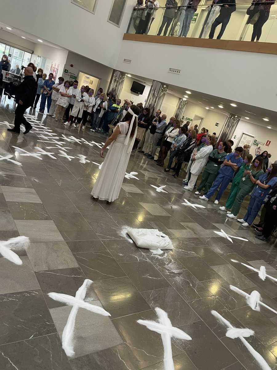 Laraiko's tweet photo. Hoy celebramos el Día Internacional contra la Violencia de Género en el HUVV #ViolenciaDeGenero #diainternacionalcontralaviolencia #huvv #malaga https://t.co/KwWG5lJyCX