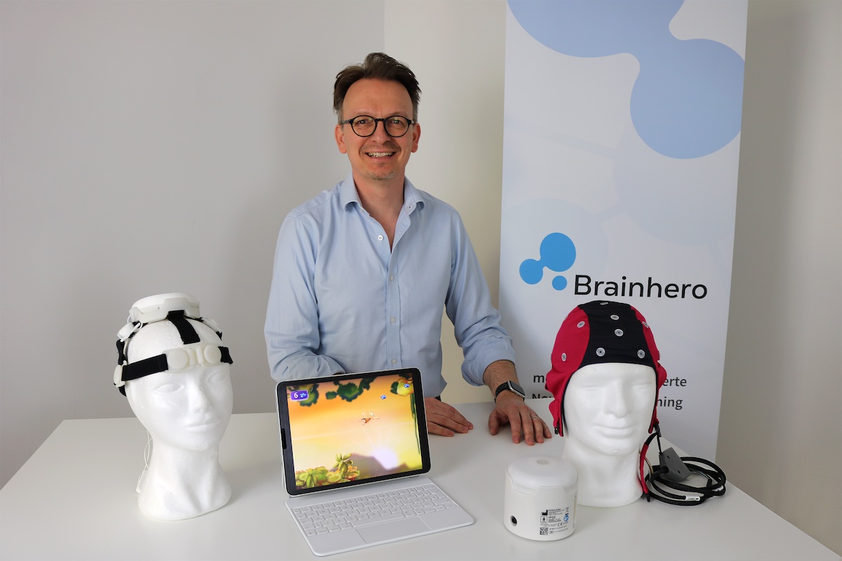 FUTURXGmbH's tweet photo. #Brainhero: Man muss etwas #verrückt und #optimistisch sein, um ein #MedTech #Startup zu gründen  https://t.co/pIWcjMNzjF via @startup_valley https://t.co/CsKLFKRceh