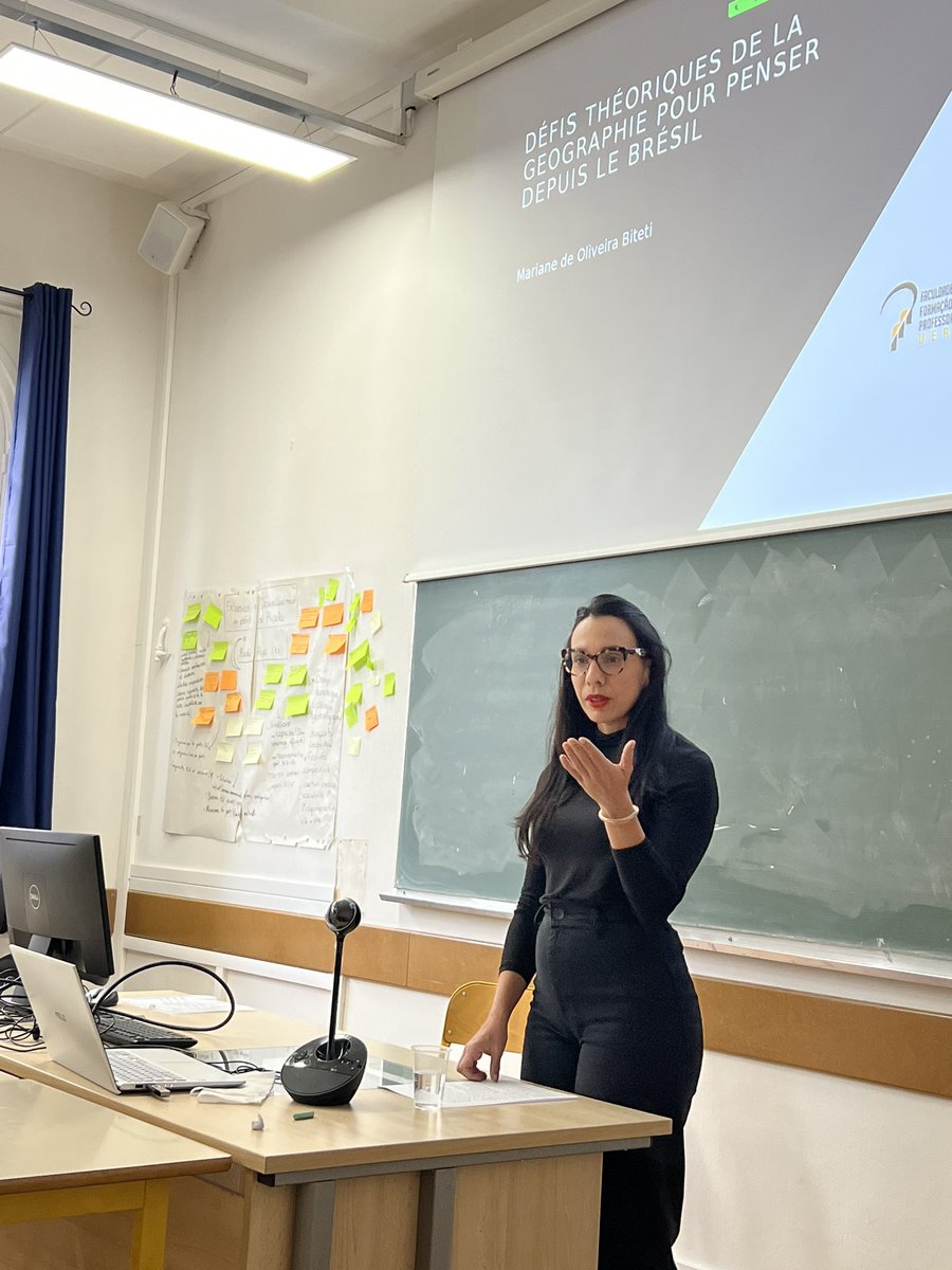 LabMediations's tweet image. Passionnante journée au @LabMediations laboratoire Mediations dédiée à la recherche en Amérique latine. L’occasion d’accueillir un tt nouv. collègue PR, Alexis Sierra et une prof invitée de l’université d’Etat de Rio Marianne Biteti @Sorbonne_Univ_  #vulnérabilités #marginalités