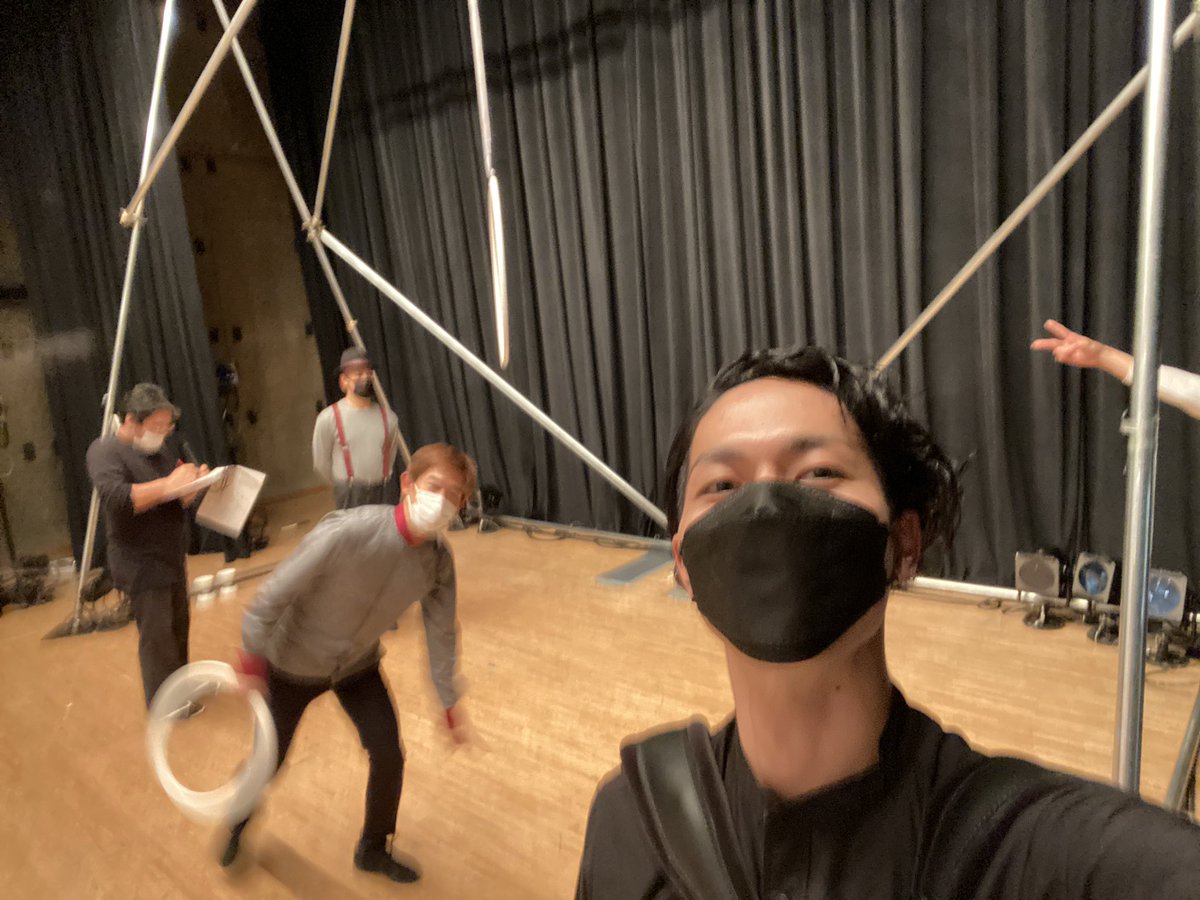kirimountain's tweet photo. #空転劇場 二日公演ご観覧、サウンドトラックもお求めいただきありがとうございましたー!!!
全出演者の世界観最高でした…極まっていた…
配信は両日まだ購入可能なのでぜひ初見&見直し、また次の機会もよろしくお願いします🙇♂️
https://t.co/BMUbvY9WVT
#VerticalConnection #アコーディオン https://t.co/4ulHVBfRi4