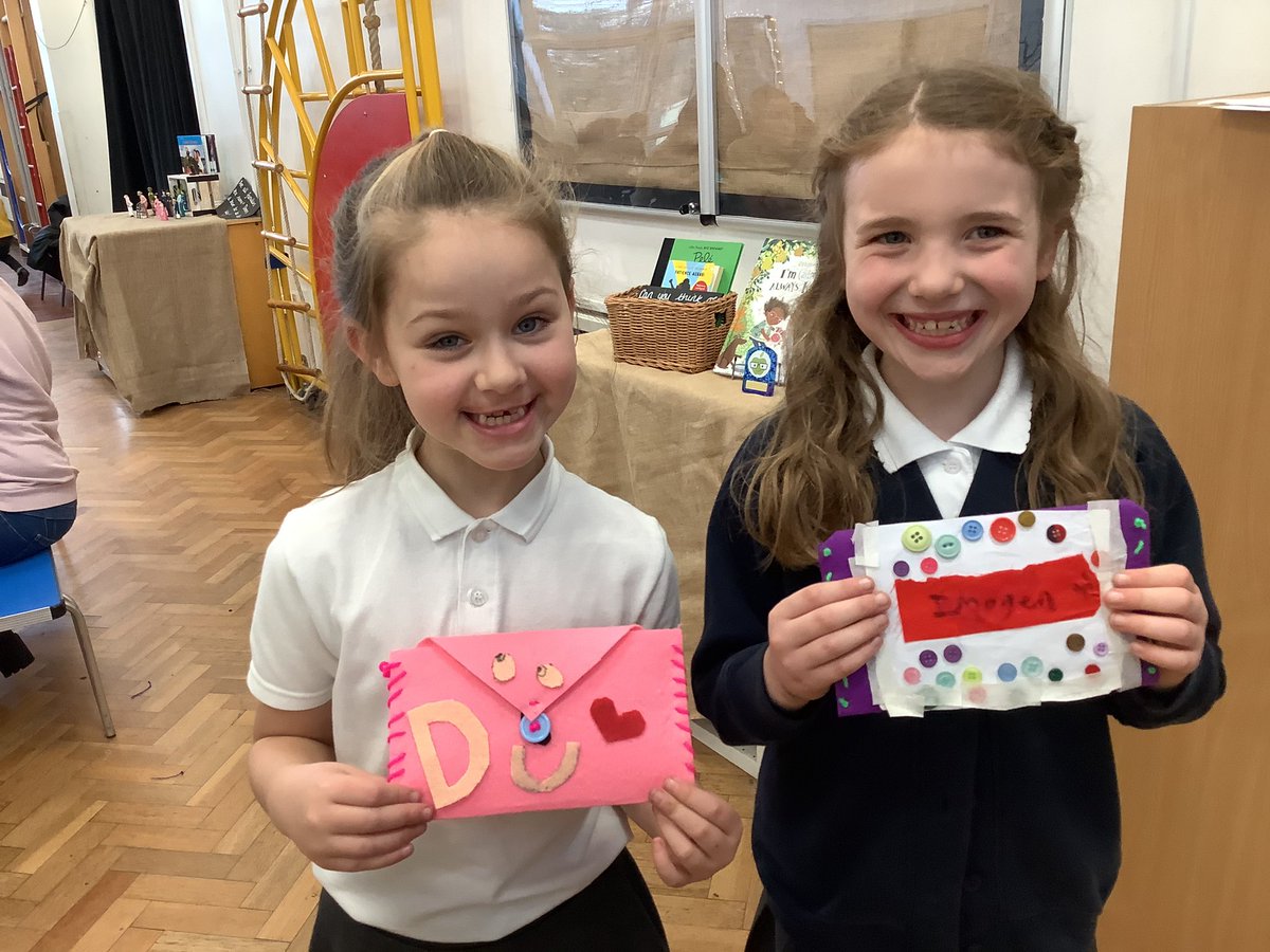 IPMATTowngate's tweet photo. What a lovely afternoon we’ve had for our inspire in Year 3, well done to all parents for your perseverance - it was a very tricky task! #Class3TPA #DTTPA https://t.co/HKkjPYogXQ