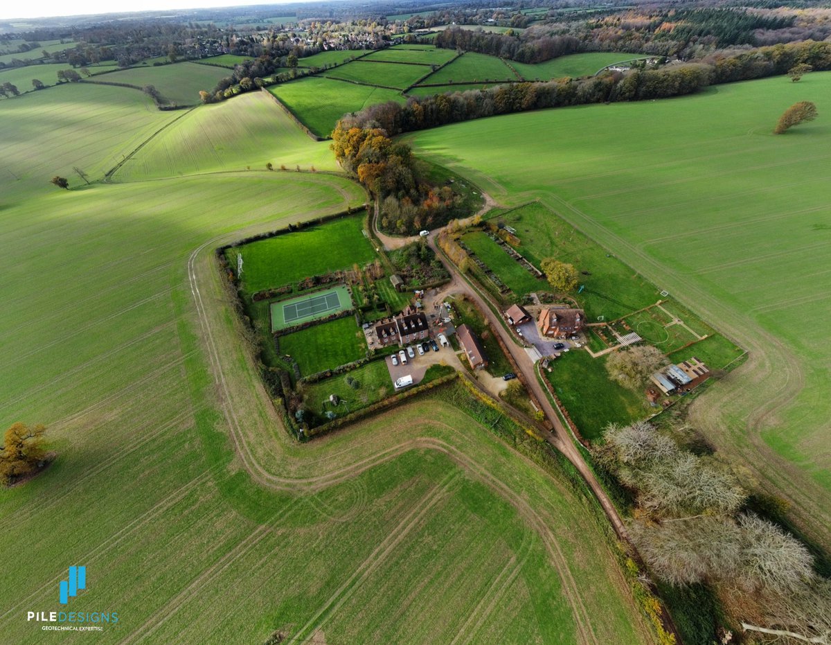 piledesigns's tweet photo. Not a bad location for installing some bearing piles with Terra Firma Ground Investigation Ltd and Mark Bradley
.
.
.
.
#construction #berkhamstead #design #property #constructionlife #excavator #engineer #engineer #asuc  #photography #consultancy  #geotechnical #design #services https://t.co/IvI2zYXsiq
