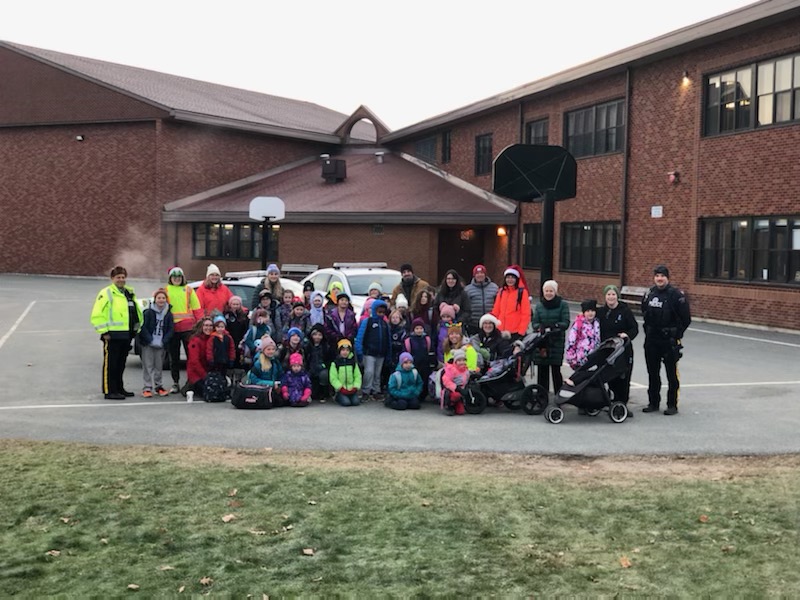 It was a great (and chilly) morning for our second Walk to School Event! Thank you to students, staff, parents and local RCMP members for joining in on the fun this morning! 💚💛
<a href="/AVRCE_NS/">Annapolis Valley Regional Centre for Education</a> <a href="/RegMunWWH/">West Hants Regional Municipality</a>