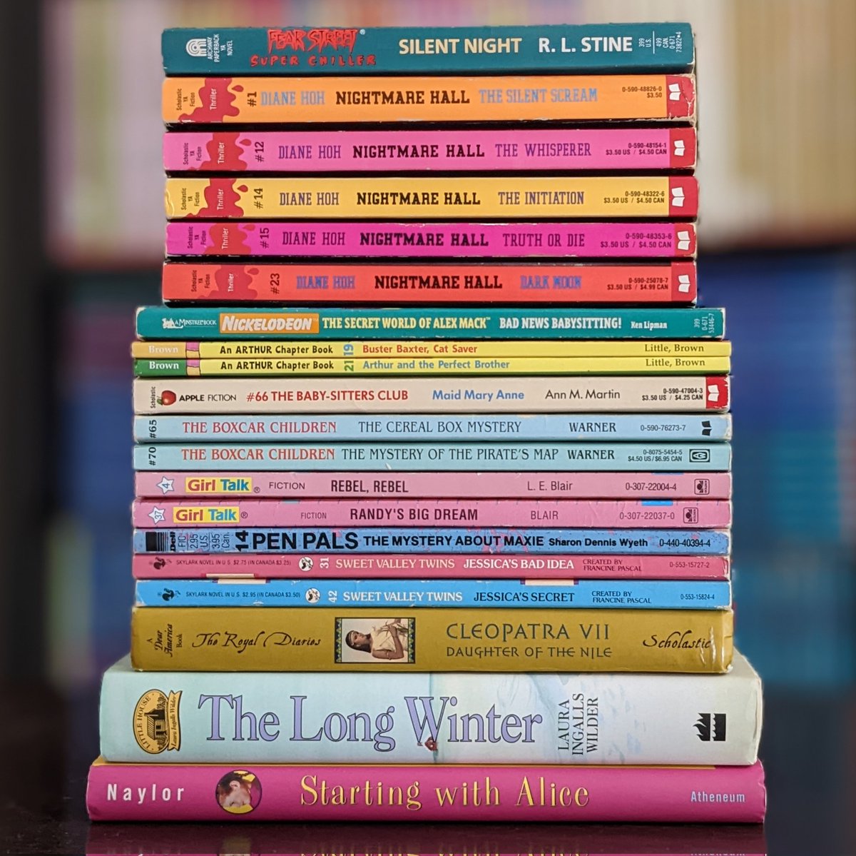 koalamountain's tweet photo. ✨BLACK FRIDAY SALE!✨
Save 40% off your entire purchase (max savings $100) with coupon code KOALAHOLIDAYS
Good through 11/28 📚
#alexmack #alice #arthur
#babysittersclub #boxcarchildren #fearstreet #girltalk #nightmarehall #penpals #royaldiaries #sweetvalley #lauraingallswilder https://t.co/89gc6HtXoO