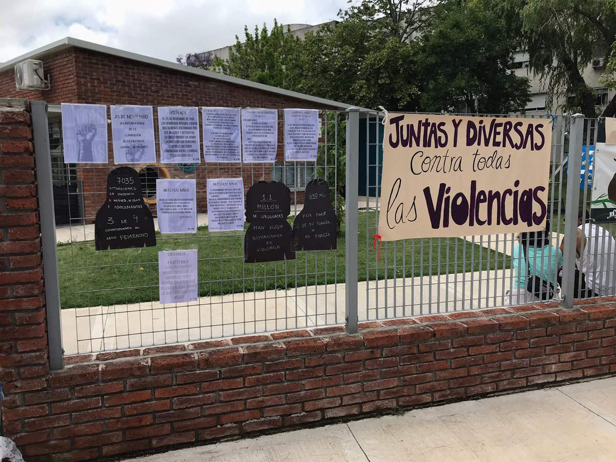 ines_monzillo's tweet photo. Van solo niñas al #CAIF EL NIDO?
No se les enseña a todos por igual a no ser violentos?
O a los hombres se los puede violentar?
"Juntas y diversas" fantástico el adoctrinamiento en menores.
#hastacuando
#INAU @pabloabdala66 @GuidoManiniRios https://t.co/zZPhaHisnV