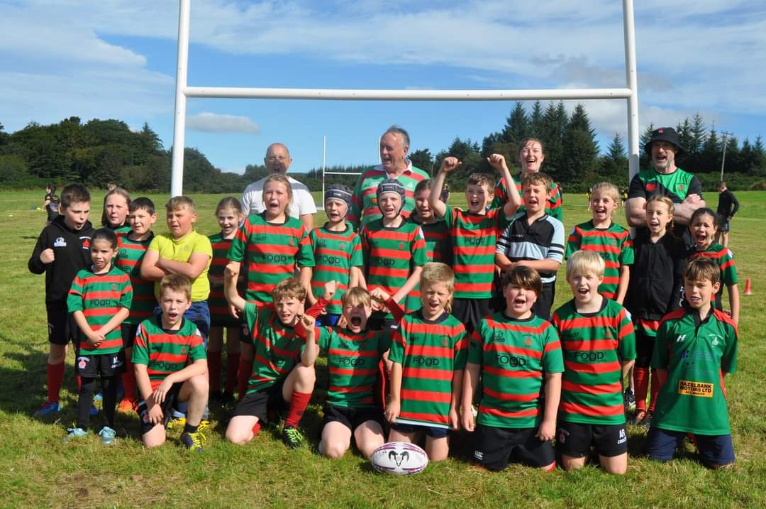 therealfoodcafe's tweet photo. We're delighted to continue to sponsor the boys and girls of @ObanLorneRFC Mini's
Here's to wishing them well this season 💪🏉💪
#Rugby
#FuelledonFishandChips 
🏉🐟🍟 https://t.co/M6aAUViZXZ