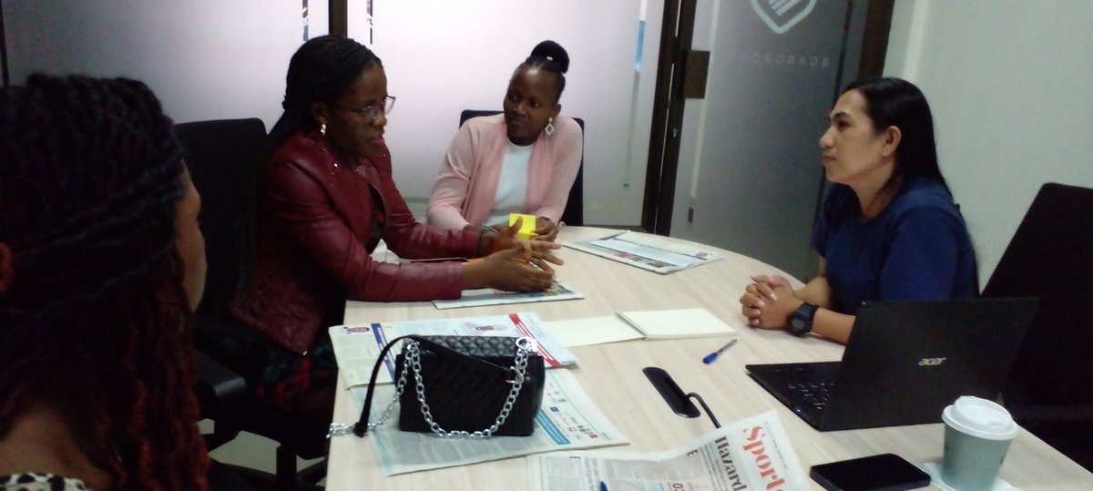 ETCeducation's tweet image. Day 93 of #100daysofcoding.Earlier this week some of the #codequeens met @cresbabiera from @monetixio who shared her experience in tech spaces as lady, gave them encouragement and advice on their individual projects and future goals. Thank you #100daysofcoding kudos #capitalsavvy