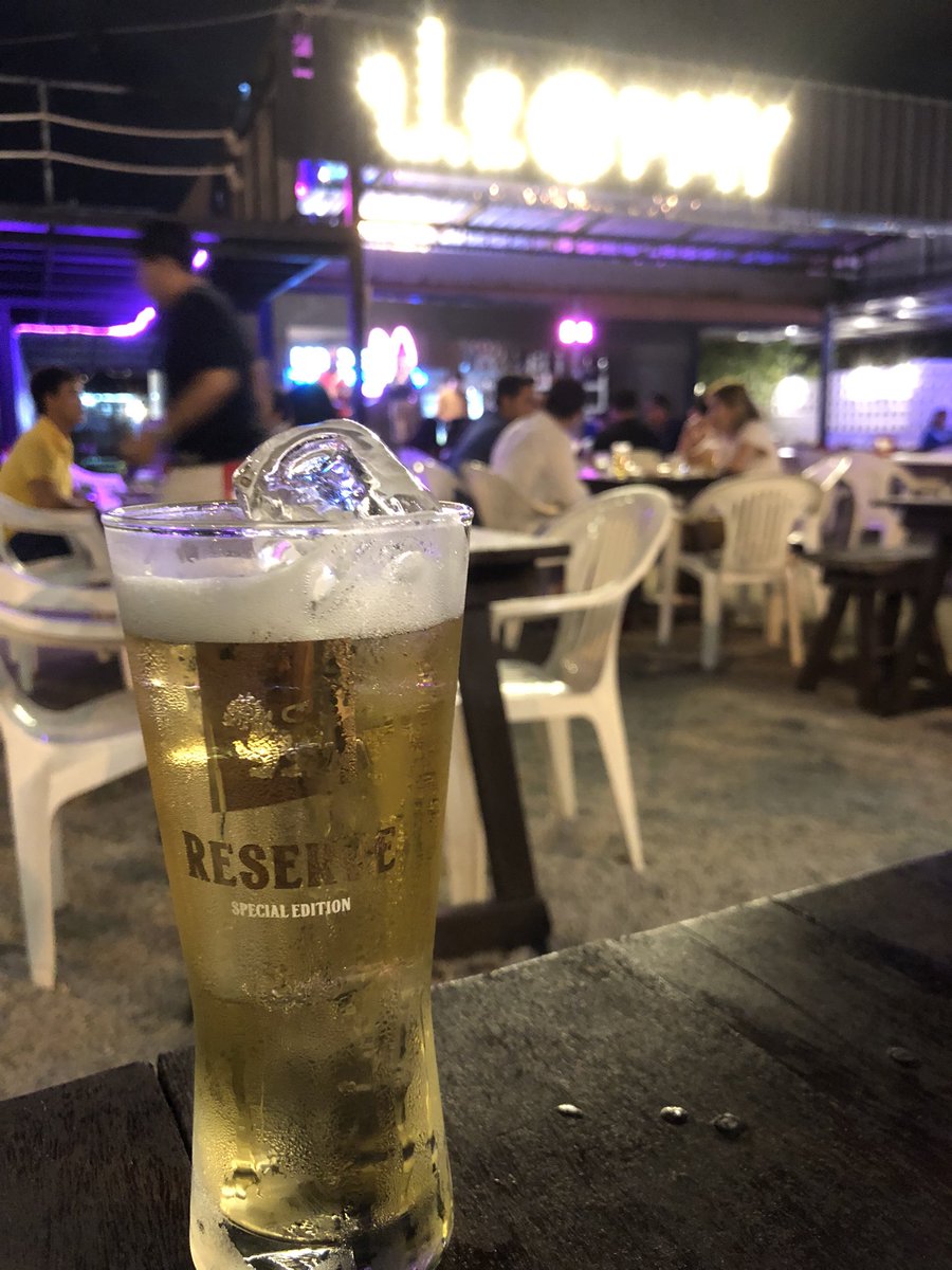 Za1501's tweet photo. ชน!!…🍻 https://t.co/A8bxYJ4fki