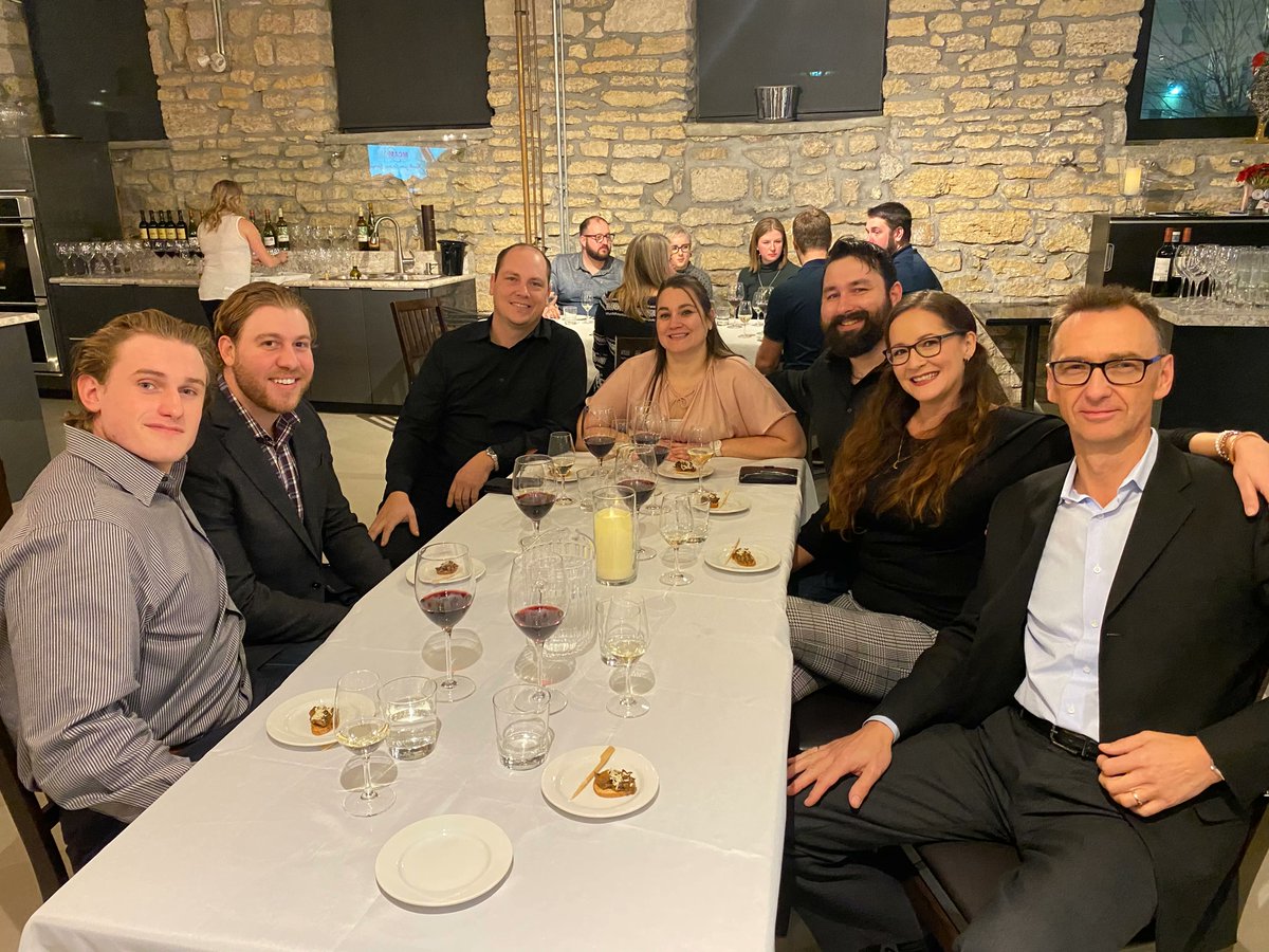 mcamanitoba's tweet image. Attendees got to sip back and relax at the Next Gen Wine Tasting event! 

For more images from the event, visit: buff.ly/3GpEalv 

#MCAM #MCAMMembers #NextGen #winetasting #kitchensync