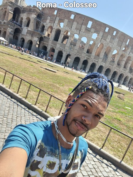 Sobre Colosseo em Roma?  Coitada da Gringa nesse dia rs  #roma #italia #turismo #pornstar #joaoosafado<a href="/tag/italia"class="tags"><span>#italia</span></a><a href="/tag/roma"class="tags"><span>#roma</span></a><a href="/tag/pornstar"class="tags"><span>#pornstar</span></a><a href="/tag/turismo"class="tags"><span>#turismo</span></a><a href="/tag/colosseo"class="tags"><span>#colosseo</span></a><a href="/tag/j"class="tags"><span>#j</span></a>