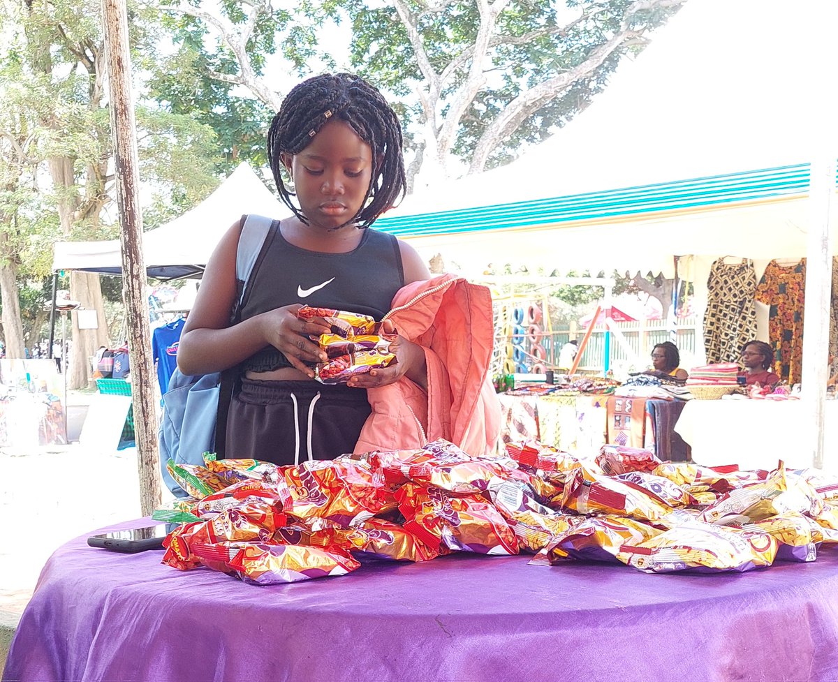 GretLakesBrands's tweet photo. Also, drop by our stall and let's snack as we celebrate #UWEC70
#Gorillos #Snacks https://t.co/SNNt20gULi